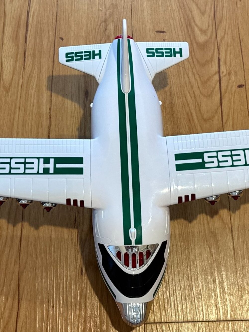 HESS TRUCK COLLECTIBLE TOY CARGO PLANE - LED LIGHTS. 2021 Hess - TESTED